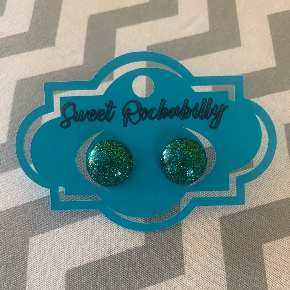 Green Glitter Earrings🍀☘️